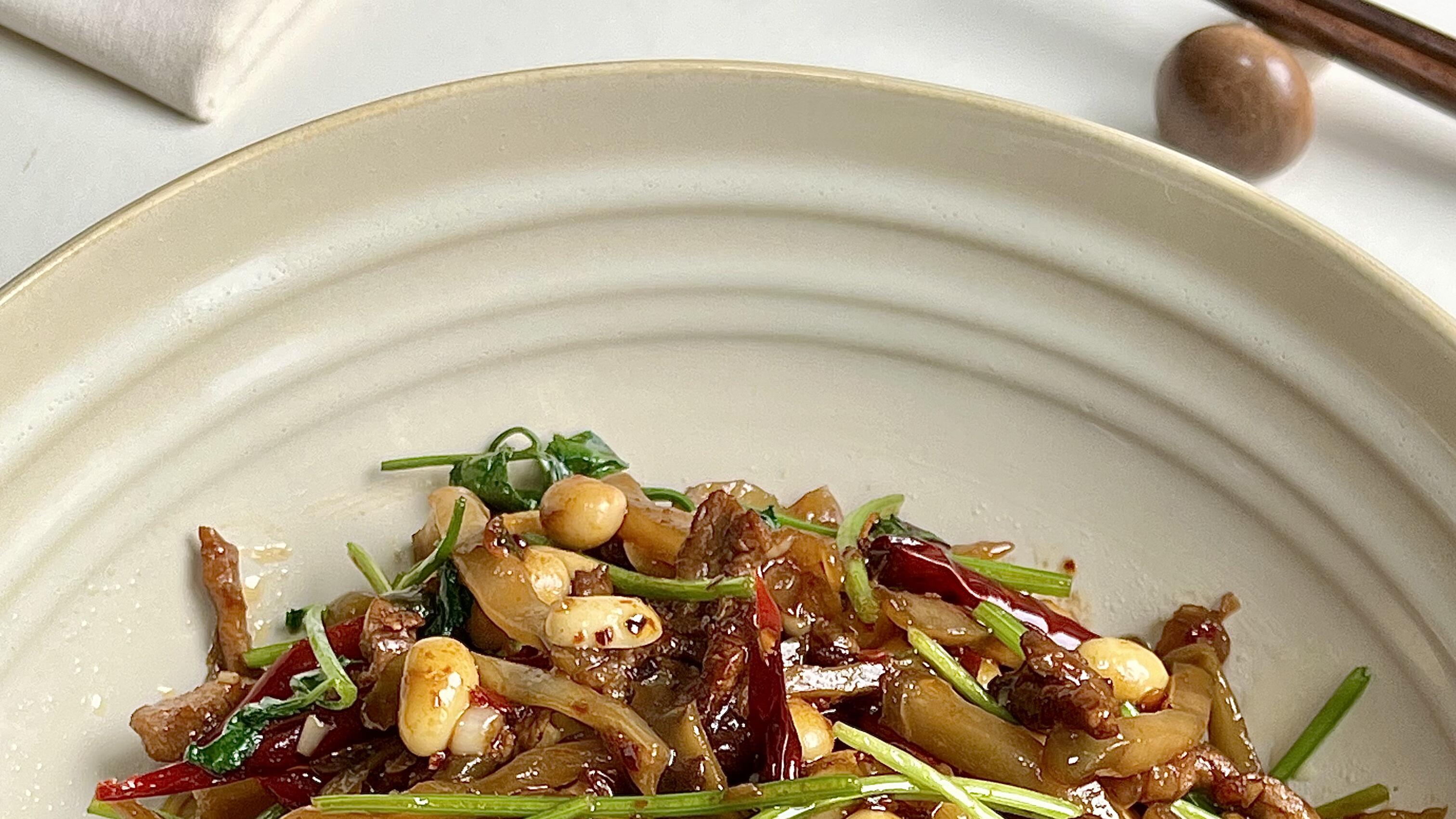 黄豆和榨菜先下锅？这个顺序竟能让味道大不同