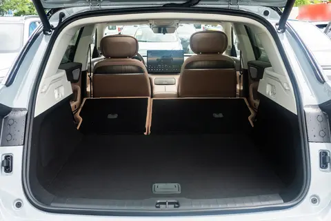 15万级中型SUV市场再起波澜，"旅行小房车"VS"智能先锋派"