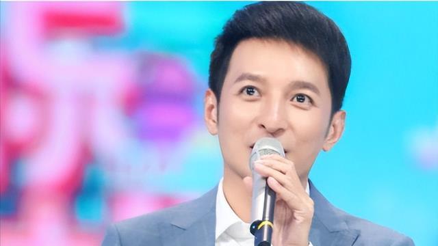 被封杀后的李维嘉，暴瘦几十斤判若两人，种种行为透着不正常