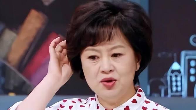 鞠萍：两段婚姻改写人生，43岁再婚终获幸福密码