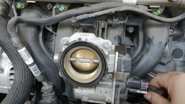 节气门积碳是怎么产生的？有什么后果？