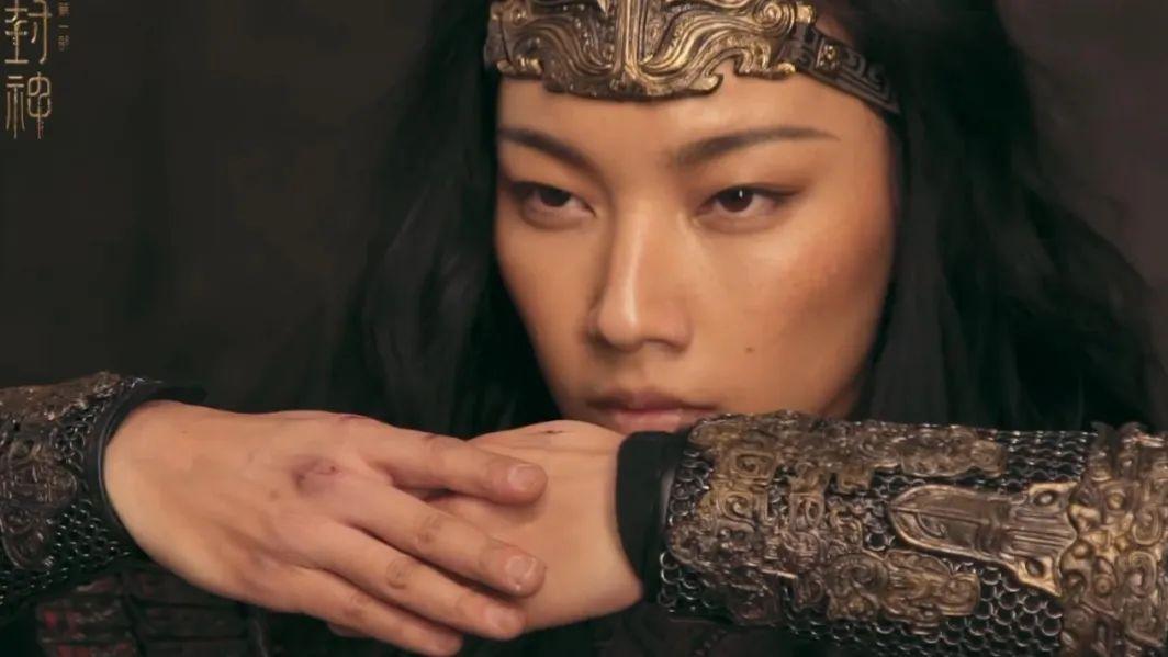 封神2：邓婵玉帅爆全场，35岁的那尔那茜火了，马上倒立好帅！