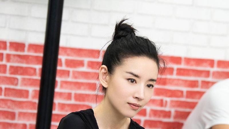 王大治47岁近况：与圈外妻子定居西安，育有一女，生活低调