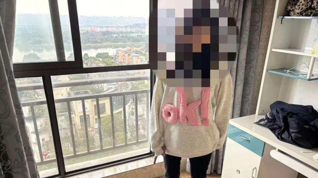 “草莓熊”甜蜜陷阱！萌宠气罐竟藏瘫痪毒气