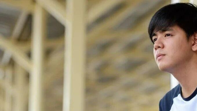 14岁儿子持刀相向，绝望母亲如何用"爱的纽扣"缝补破碎家庭