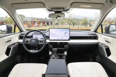 纠结油车还是电车？全新威兰达直接给你 “双优答案”