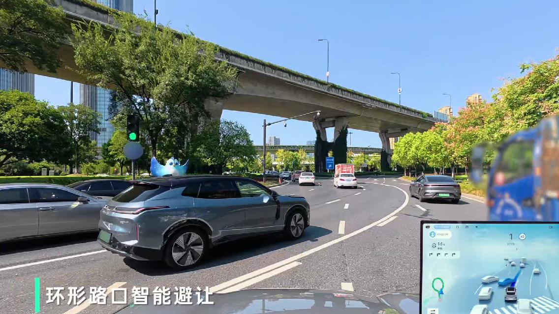 老城区实测城市NOA，全新领克08 EM-P辅助驾驶在杭州跑得太轻松