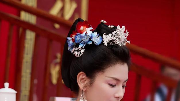 刘涛从荧屏到现实！妈祖亲选国色天香太美了~