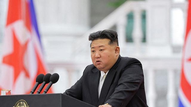 朝鲜驱逐舰出事故，金正恩暴怒！造船厂4大负责人被拘，不冤枉