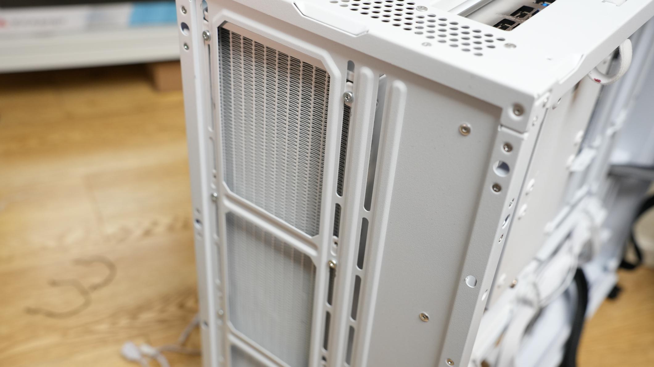 纯白海景房装机首选！骨伽套装实测：颜值性能双在线