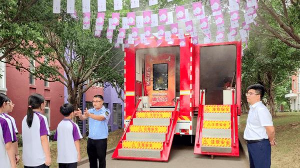 涪陵区曙光应急救援队：专业护航校园安全 让消防知识“活”起来