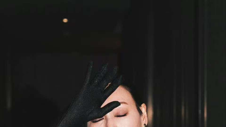 惠英红：淬火成钢的演技教科书