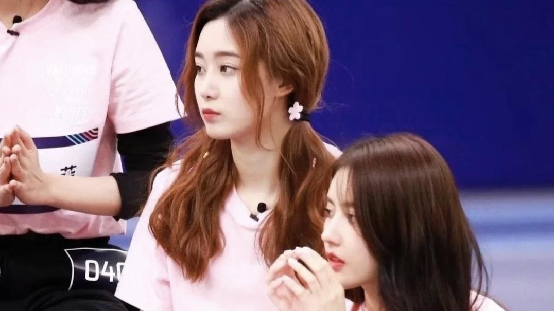 徐艺洋与孟子义同框，其是否为美女结果一目了然