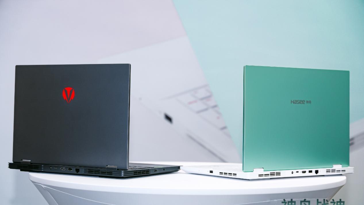 神舟战神T8 Plus发布会：色彩与性能的激情碰撞