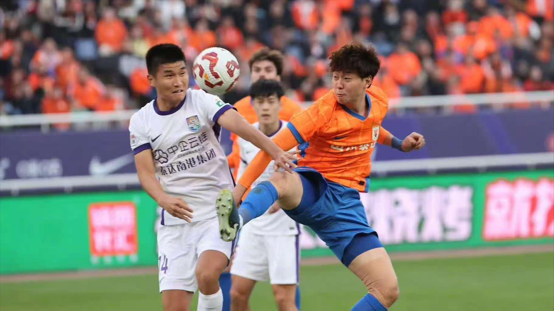 比韩鹏强？崔康熙被点名！名记李璇：50分里，老崔拿了多少分