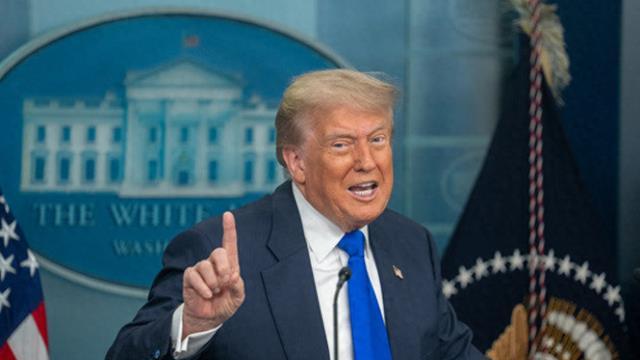 不顾中国，越南跟美国签了，转头却发现：特朗普又对中国连退两步