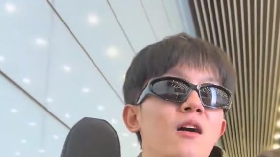 马天宇回应李明德控诉：多关心躁郁症患者 事后删除不少微博