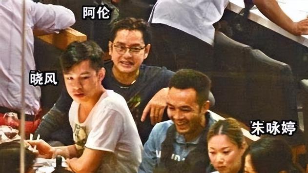 1996年，朱咏婷“偷偷”为谭咏麟生下的私生子，如今已为父争光