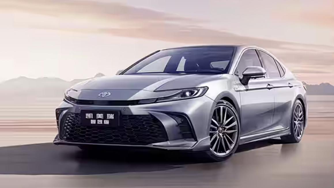 新款凯美瑞实车，提供特别版，2.5L混动更运动