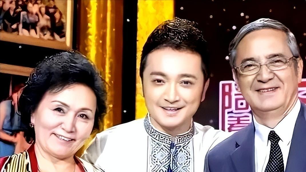 尼格买提：事业不顺，婚姻崩溃后，母亲又身患重病，人生将如何