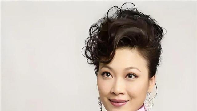 56岁广州美女蒋文端：从粤剧名伶到TVB，嫁富商育女，成人生赢家