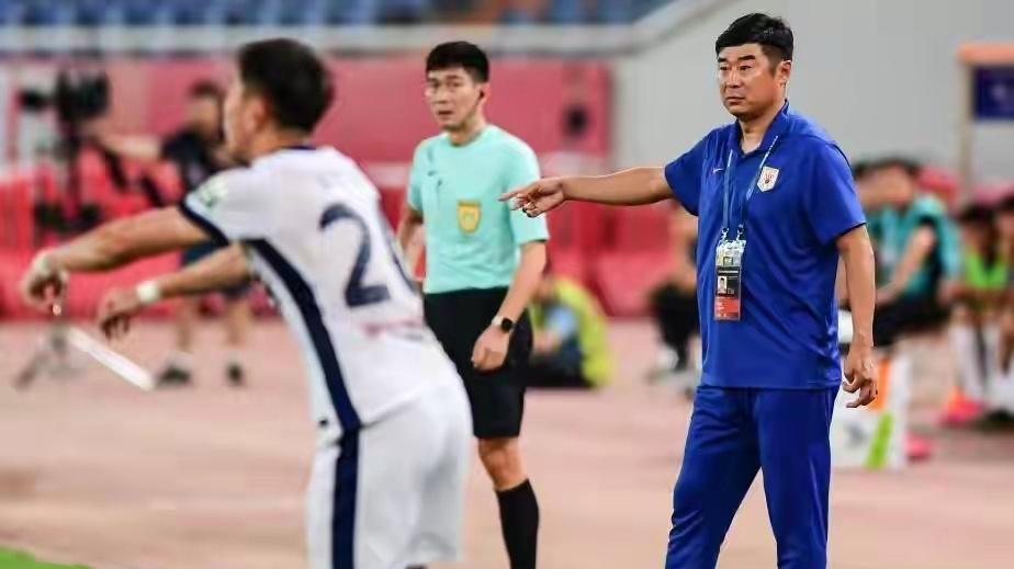 泰山队新教练曝光，还是西班牙籍，50多岁，泰山队这是要彻底走技术路线了