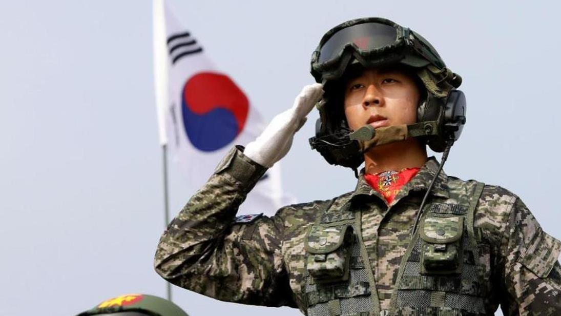 30国齐聚巴黎商讨援乌！日韩加入，美国缘何被拒之门外