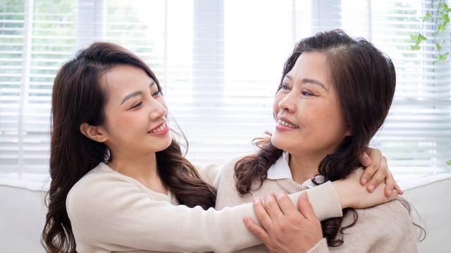 婆婆把大姑姐的彩礼拿来给我当彩礼，我妈知道后，和婆婆结下梁子