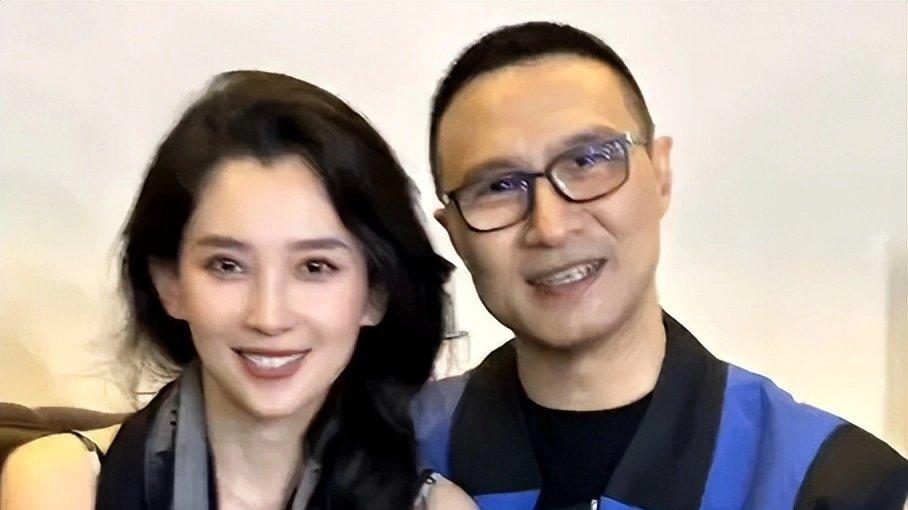 葛荟婕凌晨发文炮轰汪峰，曝男方赌博欠债，前妻章子怡无辜躺枪