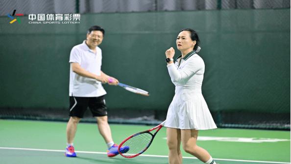 “迈开步 动出彩”2025年“全民健身”网球团体邀请赛在长沙跃动全场，激情开赛