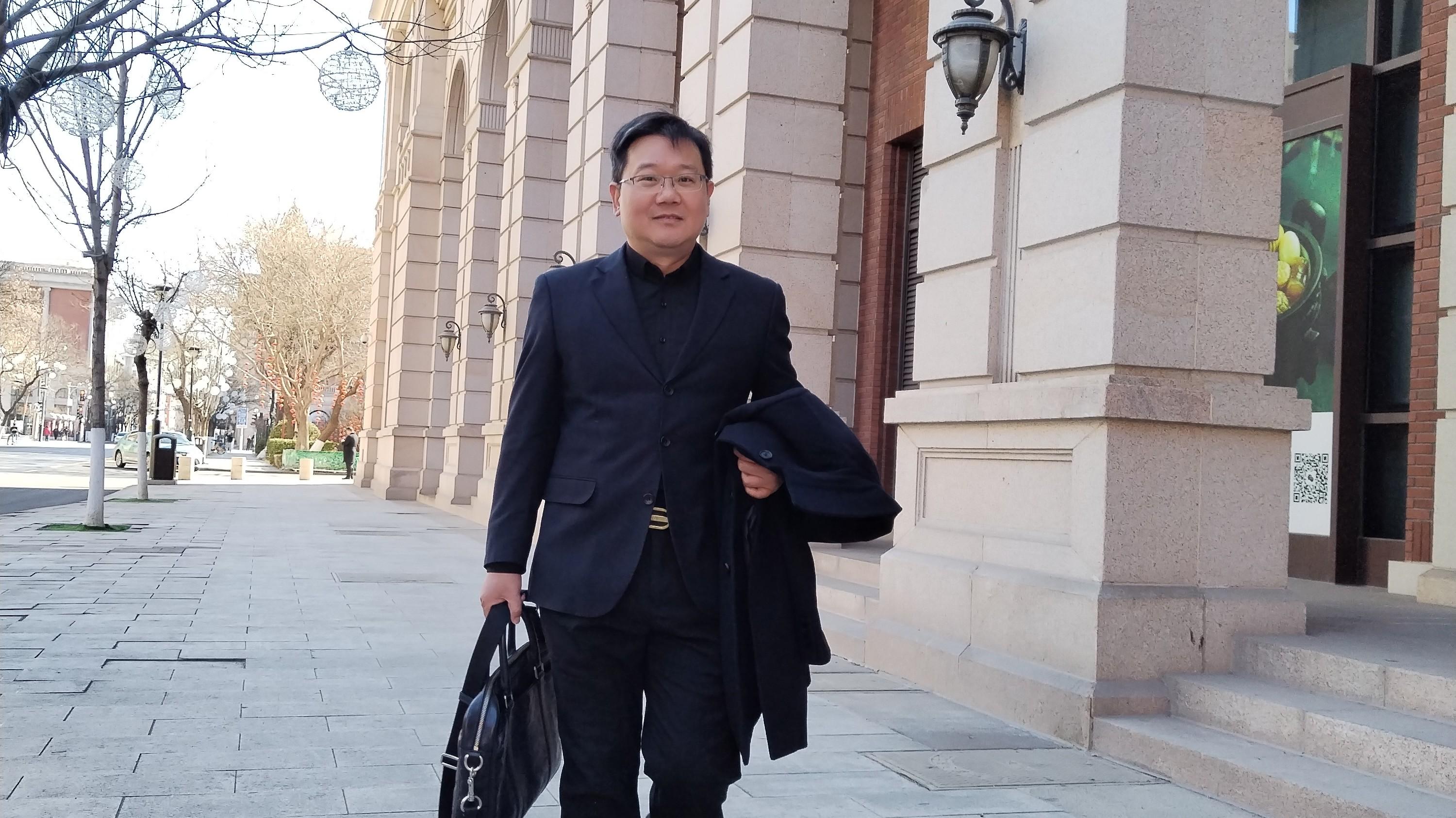 屈新峰律师案例：中介未尽告知义务，多出税费损失中介担