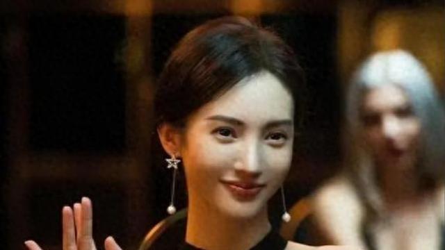 金晨：出道14年，从舞蹈生转行成为演员