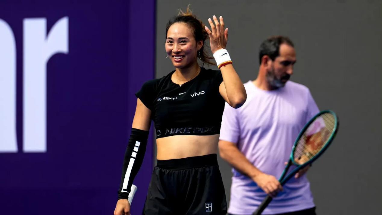 郑钦文积极备战多哈wta1000赛！网友：这几个条件助力郑钦文夺冠