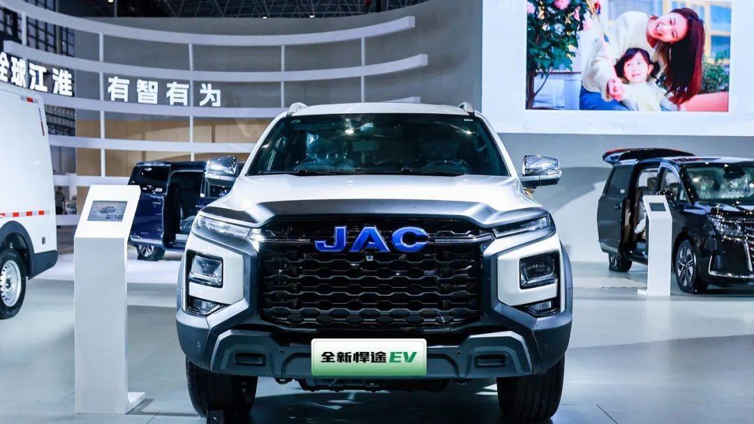 智驭未来！江汽集团携多款智电产品闪耀海南国际车展
