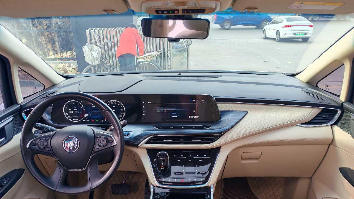 2022款别克GL8ES陆尊，25万体验高端商务接待座驾