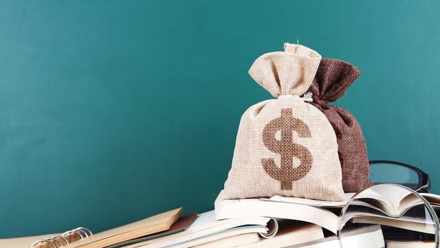 延迟退休已定！2025年起你的养老金可能少一半？3招教你守住钱袋子