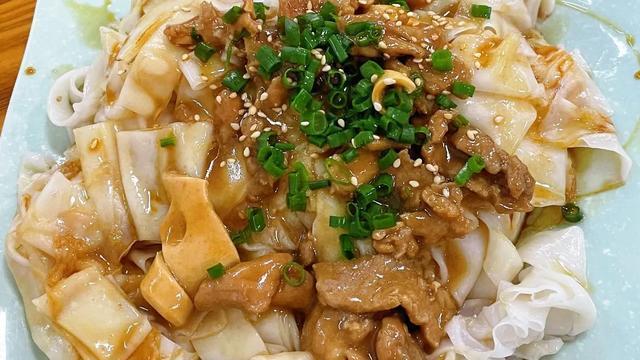 全国十大名粉揭晓，柳州螺蛳粉夺冠，鲜香酸辣征服味蕾