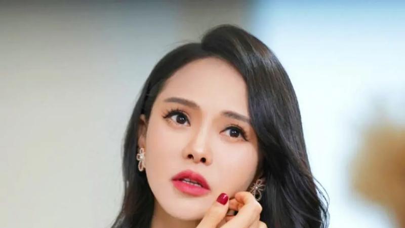 伊能静：各过各但没离！网友怒怼：这是糊弄谁？