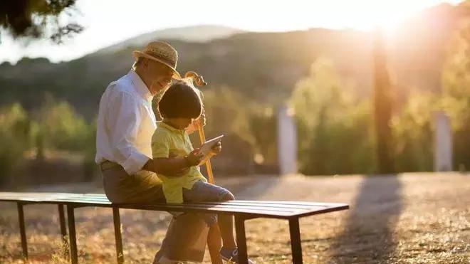 人老了，躺病床上才醒悟：晚年最靠得住的，是这1点