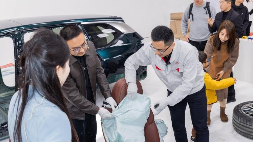 昊铂HL座椅按摩：长途出行的“移动SPA”