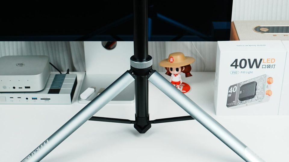 玩转索尼A7C2篇12：自媒体入门好选择，力凯便携摄影灯+快开支架，录视频、拍照片贼六