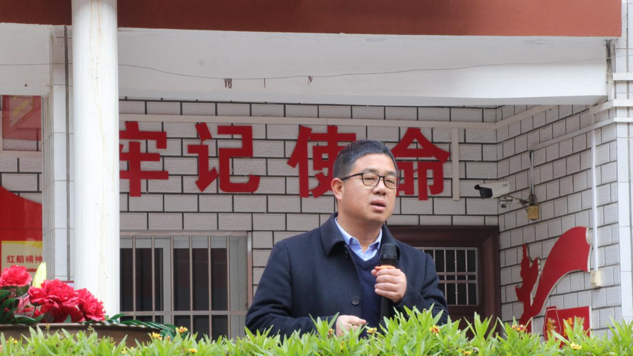 南阳市32小学：书香润心灵   读书促成长