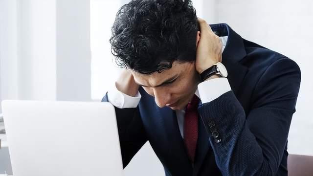 全网都在祭奠的49岁堂哥，为何引发男性集体的共鸣？