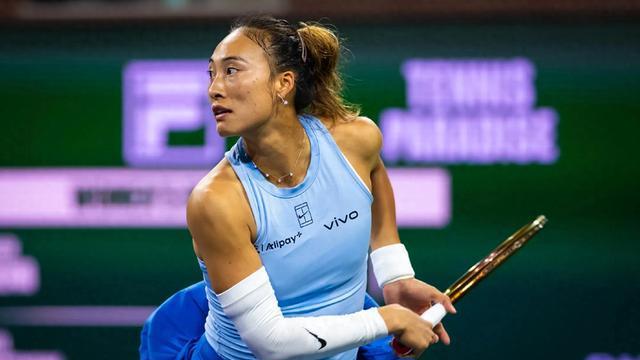 IW女单8强确定：郑钦文明日凌晨战斯瓦泰克，萨巴可能再遇凯斯？