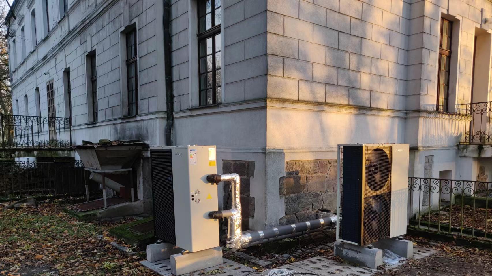 游泳池里的温暖，如何稳如“恒温”？