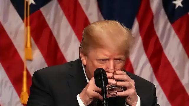 在中国面前老实了没几天，特朗普很不甘心，再次挑起了关税战