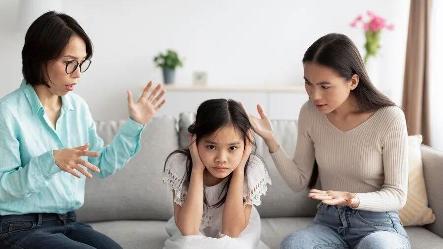 抑郁症孩子恢复期，这5句话千万别说！否则前功尽弃