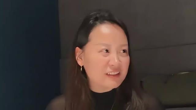 上海金融女引争议，寒窗苦读十几年，不是为了跟河南穷小伙吃馒头