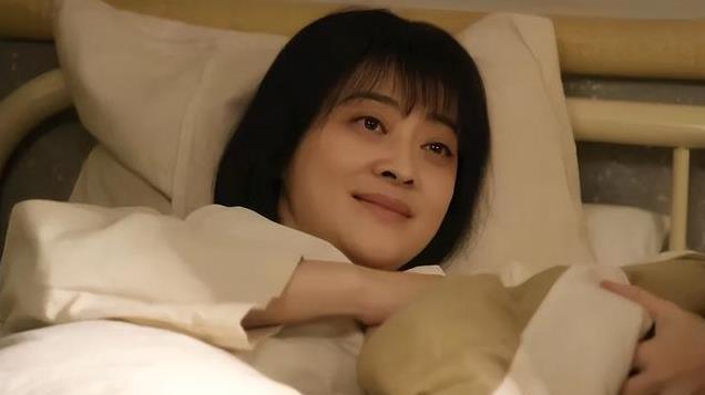 看了49岁陆毅和46岁李晨近照，才懂清爽和一脸横肉的区别