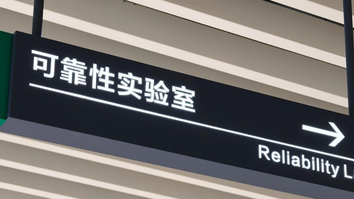 这些手机经历的，比我谈过的恋爱还多